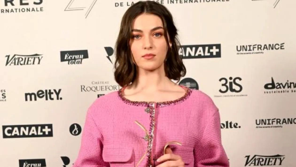 Anamaria Vartolomei, desemnată cea mai bună actriță din Franța, în 2021. Tânăra s-a născut la Dărmănești, județul Dâmbovița