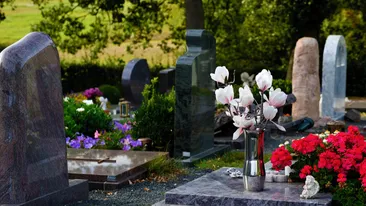 Moartea a devenit prea scumpă în Marea Britanie! O înmormântare a ajuns să coste și 11.000 de euro