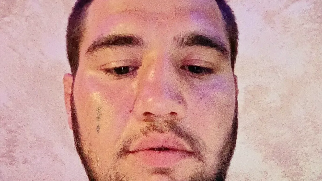 Proaspăt eliberat din închisoare, Salim a ieșit la plimbare, pe Bd. Tomis din Constanța. A văzut o femeie în scaun cu rotile și a întrebat-o dacă are cont de Facebook și dacă dorește să îl cunoască mai bine. Ce a urmat depășește orice imaginație