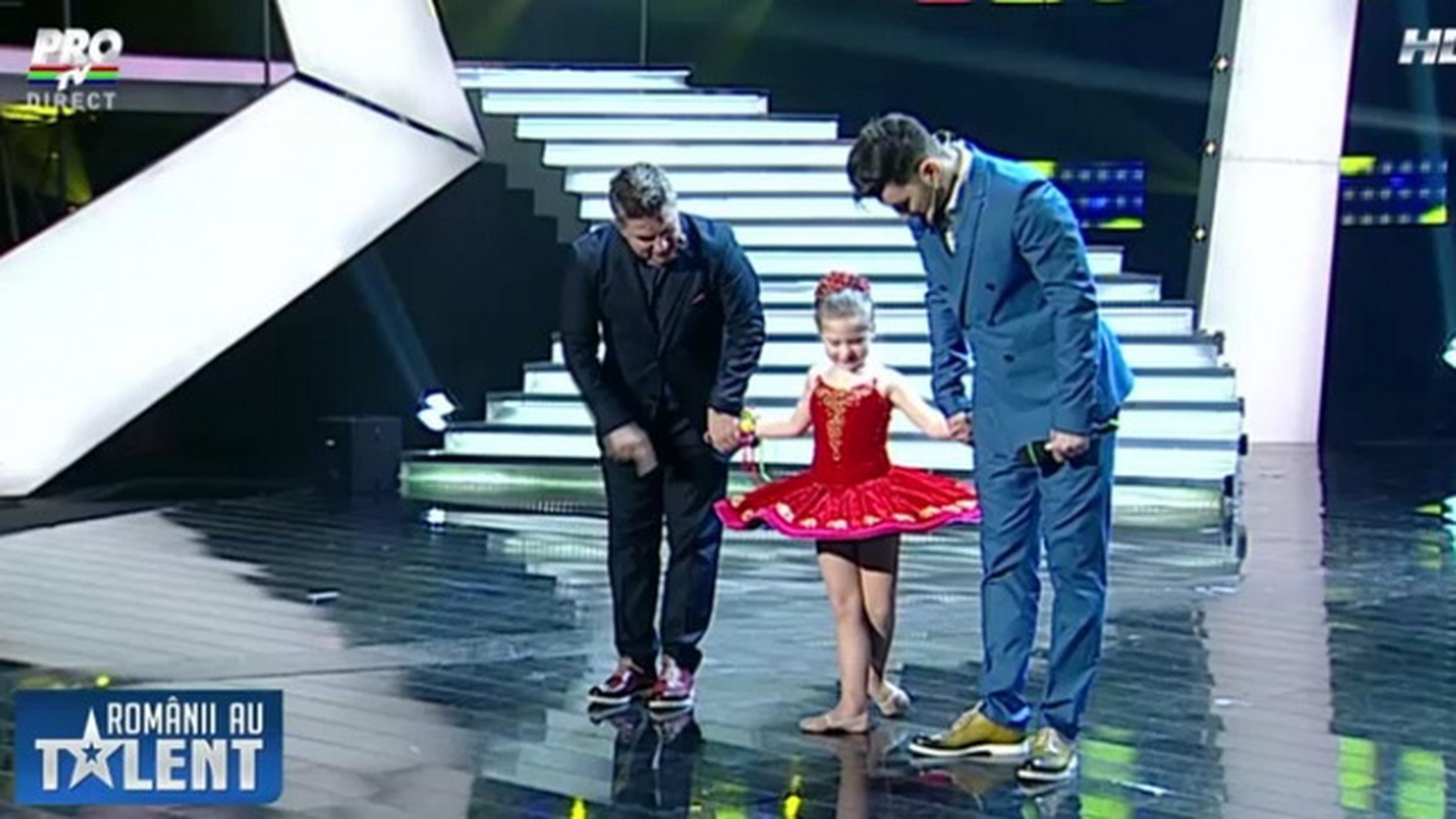 Andra: "Esti papusa vie de la Romanii au talent" Cea mai dulce balerina a ascuns o durere mare: "Am fost la medic"