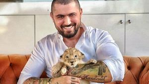 Drama neștiută a lui Cengiz Şıklaroğlu. Soția însărcinată a milionarului cerchez s-a sinucis!