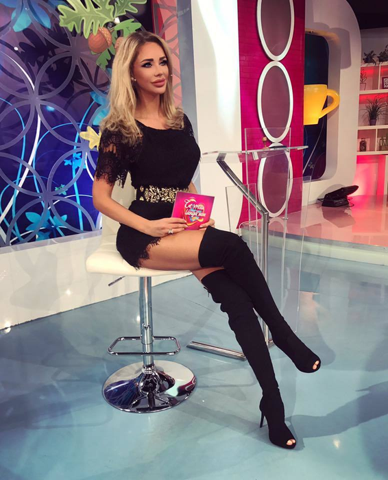 Bianca Drăguşanu, crize de nervi în emisiune: „Ar trebui să mă respectaţi!” L-a dat afară din platou