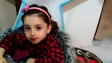 ”Fetita din imagine este oarba!” Adevărul scandalos din spatele imaginii cu fetiţa care i-a cucerit pe români. Sute de mii de oameni au ”donat” bani pentru ea