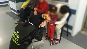 Fără comentarii!  Ce au făcut mascaţii când au descins la spitalul ”Marie Curie”, în ancheta care-l viza pe GHEORGHE BURNEI, iar copiii i-au văzut în acţiune