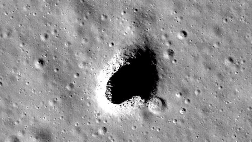 Oamenii de ştiinţă au luat o decizie radicală după ce au făcut o descoperire misterioasă pe Lună! Imaginile sunt spectaculoase