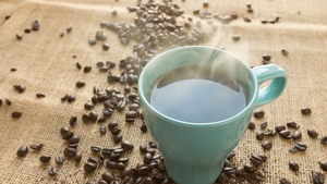Produsul care poate înlocui cafeaua de dimineață! Este mai sănătos, reduce tensiunea arterială și îmbunătățește memoria