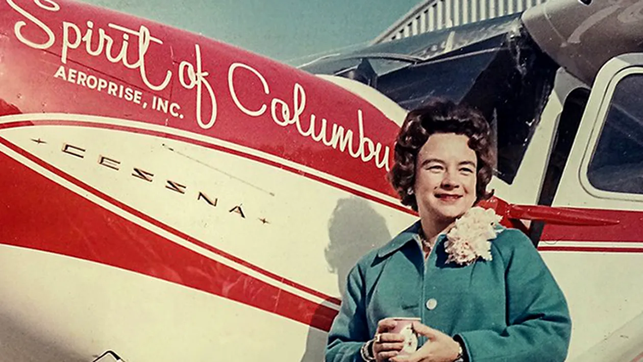Intreaga lume este in DOLIU! A murit femeie care a efectuat primul zbor in jurul lumii!