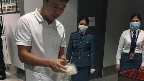 S-a aflat cine este românul care a fost prins cu 5 kg de cocaină în Cambodgia! Bărbatul riscă închisoare pe viaţă