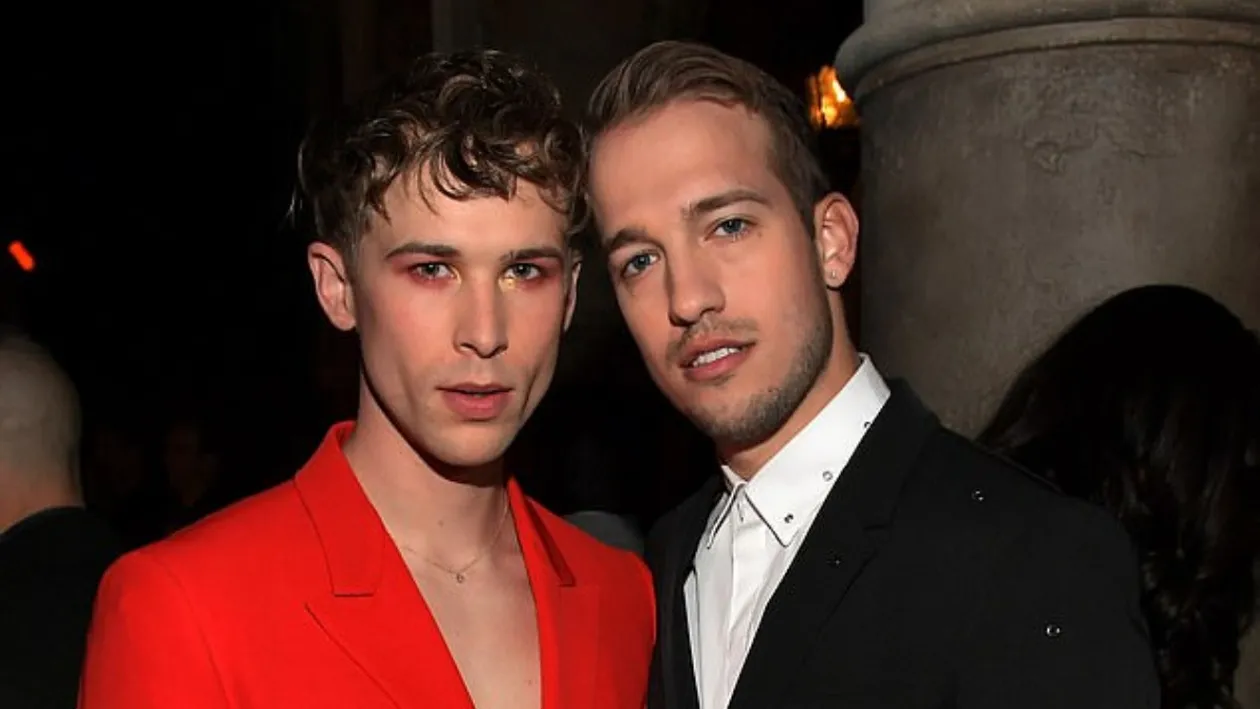 Tommy Dorfman și Peter Zurkuhlen au divorțat după 9 ani de relație