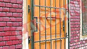 Sute de brasoveni tepuiti de un joc piramidal