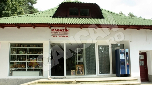 Suveniruri din puscarie pentru magazinele bisericesti