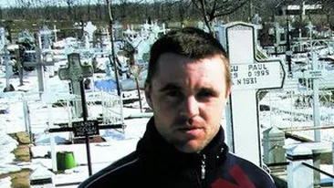 A gasit un copil abandonat in cimitir