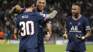 PSG pierde pe „Etihad” dar însoțește City în primăvara Champions League!