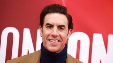 Netflix marchează un nou succes răsunător. Filmul cu Sacha Baron Cohen care a urcat rapid în topuri
