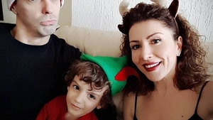 Mircea Badea o să turbeze! Imagini intime cu Carmen Brumă dezbrăcată în pat, făcute publice
