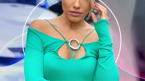 Artistă din România, la un pas de accident după ce i s-a făcut rău la volan: ”Un încleștat de mâini și privire încețoșată”