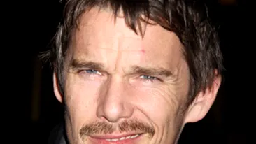 Ethan Hawke a devenit tata pentru a patra oara