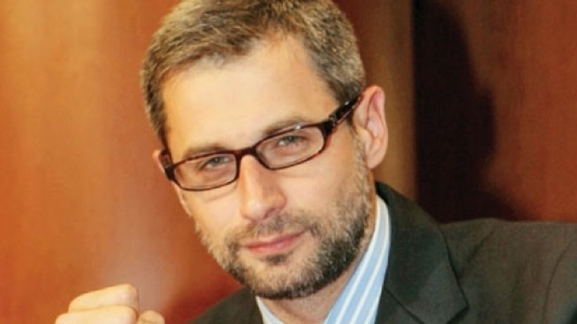 VIDEO EXCLUSIV. I-au scos emisiunea din grilă, dar… Cunoscutul prezentator TV s-a „reprofilat”! Cum a fost filmat la un chef cu lăutari