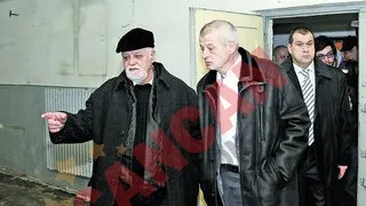 Vrea scolile gata pana la toamna