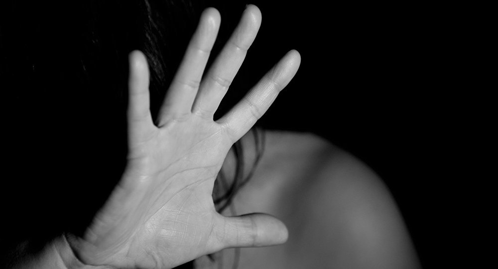 Caz uluitor în România: minore șantajate cu imagini XXX până ajung în pragul disperării