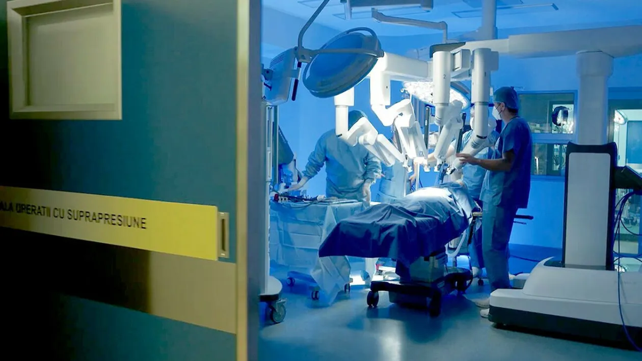 Caz cardiovascular complex, rezolvat minim invaziv, în premieră națională, la Spitalul Clinic SANADOR