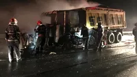 O autospecială de deszăpezire a luat foc pe Autostrada Soarelui