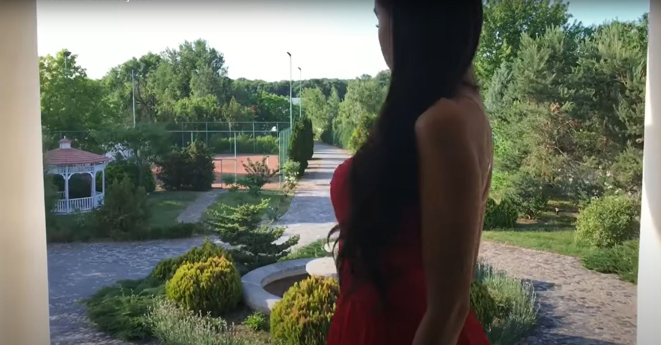 Fabulos! Care este suma de la care pornește licitația pentru vila din Izvorani în care a locuit Irinel Columbeanu