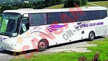 Fiscul a scos la vanzare autocarul FC Arges