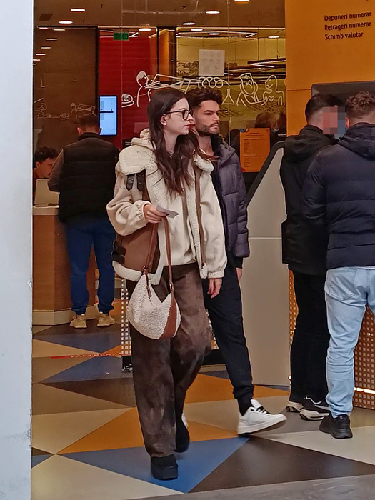 Claopatra Stratan și Edward Sanda dau o tură de mall