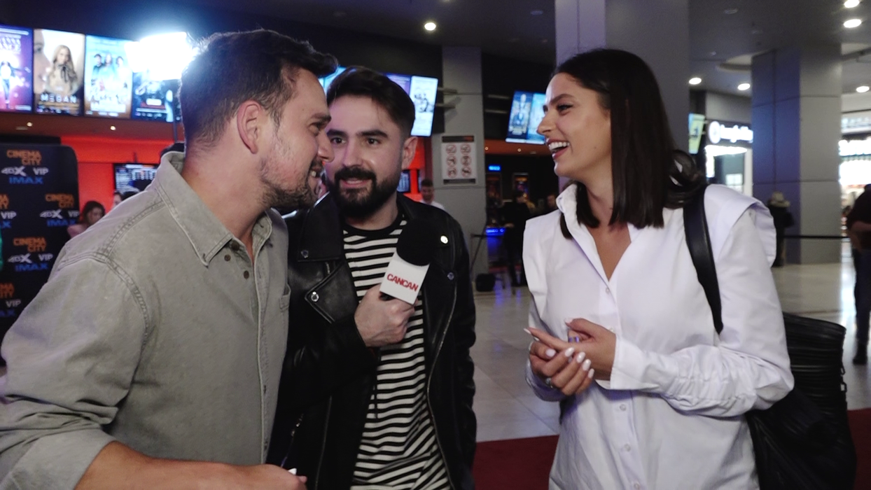 Oana Moșneagu: "E frumos să-l las pe el să își facă treaba, să gândească el momentul. Faptul că eu vreau să fie cu artificii, pe un vas, undeva, la lumina lunii, cu o girafă...glumesc, era deja un scenariu absurd!" (Foto: captură video)