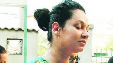 Nicoleta Luciu e internata de opt zile si a gasit solutia anti-plictiseala: Si-a cazat sora la spital