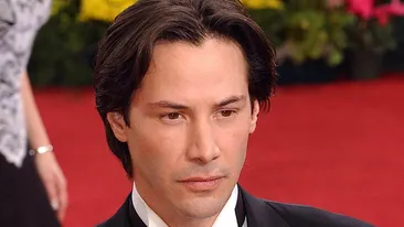 Nici Matrix nu mai e ce-a fost! Keanu Reeves s-a ingrăşat ingrozitor si e de nerecunoscut! Imaginea sexy a actorului e istorie