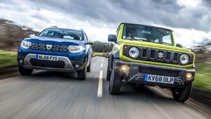 Dacia Duster cu Suzuki Jimny, comparate de Top Gear! Cine a câștigat “duelul”