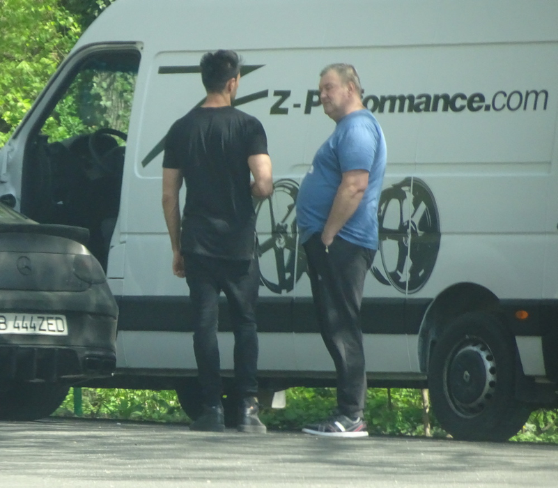 Zed a muncit să își pregătească bolizii de drum