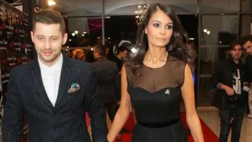 Tulburator! Craciunul i-a reunit pe Adi Sina si pe Anca Serea langa mormantul fostului ei logodnic!