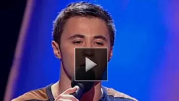 El este concurentul care a reusit sa-i impresioneze pe Horia Brenciu si Marius Moga, desi avea laringita! Vezi ce boala crunta are mama lui si cum se descurca cu greutatile vietii!