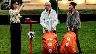 Câți bani au încasat Calina și Catinca Roman, după eliminarea de la Asia Express? S-au făcut de râs la Antena 1, dar s-au umplut și de euro