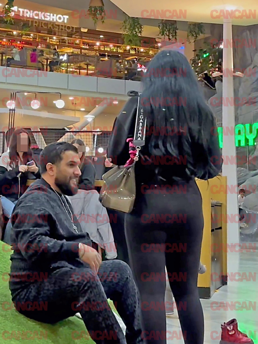 Tzancă Uraganu și Marymar, la un mall din București.