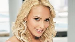 Iulia Vantur rupe tacerea! Se marita sau nu cu Salman Khan? Vezi cel mai sincer raspuns al prezentatoarei