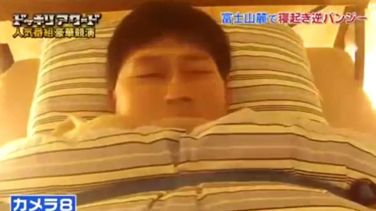 VIDEO Asta ar putea fi cea mai tare farsa din toate timpurile! Unde s-a trezit un barbat, dupa o noapte de betie crunta