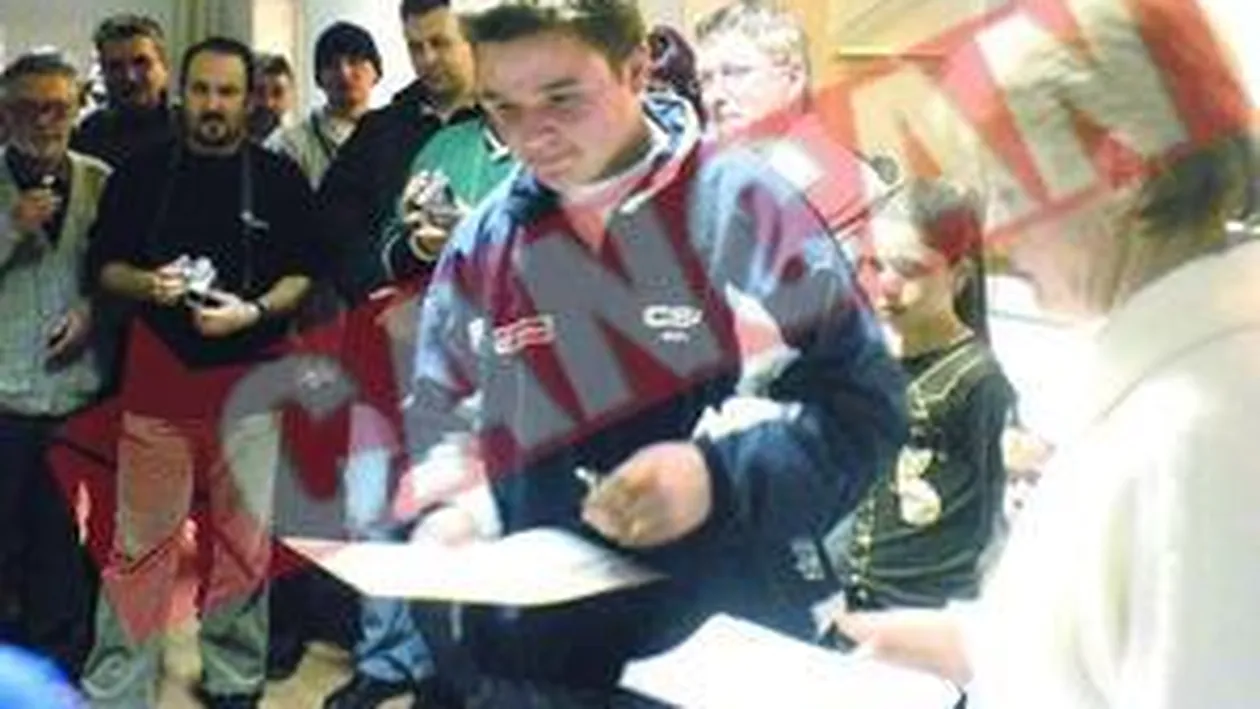 Un adolescent s-a impuscat in gura