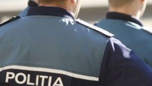 Trei poliţişti sunt suspecţi în urma unui viol din Arestul Iaşi: "I-au pus spermă în linguriţă..."
