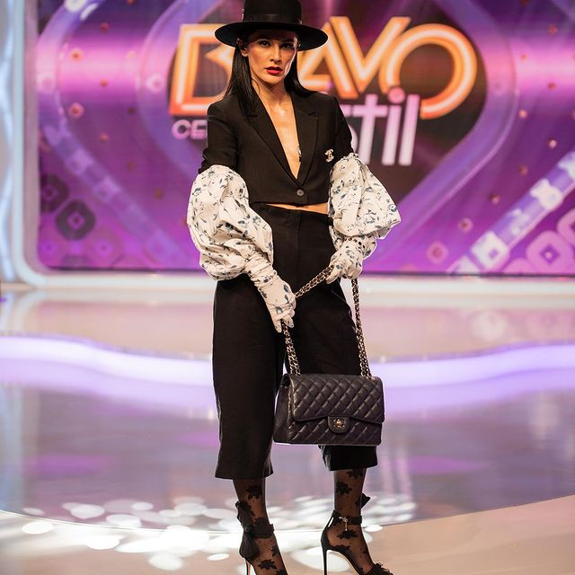 Ruxi: "Nu suport bărbații în trening, dar în sensul că în partea de jos se mulează pe anumite forme!" / Sursa Foto: Instagram.com