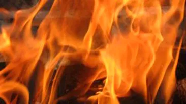 Un bărbat şi-a dat foc în Bulgaria şi a fost transportat în stare gravă la spital