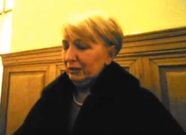 Femeia a fost aceea care a intentat proces de divorț