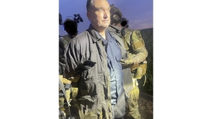 Bărbatul suspectat că a împușcat doi congresmeni din Minnesota a fost arestat. Ce pedeapsă poate primi pentru faptele sale