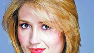 Baile in ulei cald de migdale intaresc unghiile