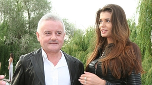 Viata nu mai e deloc roz langa... Mr. Pink! Moni se intoarce la Iri