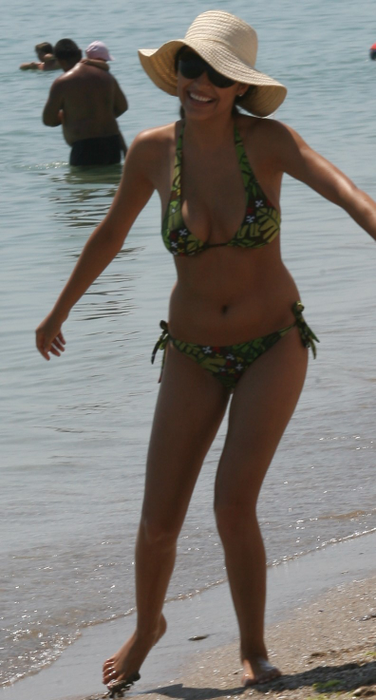 Avem singurele imagini cu Andra Măruță în costum de baie. Cum arată trupul ei, de fapt, și de ce îl ascunde
