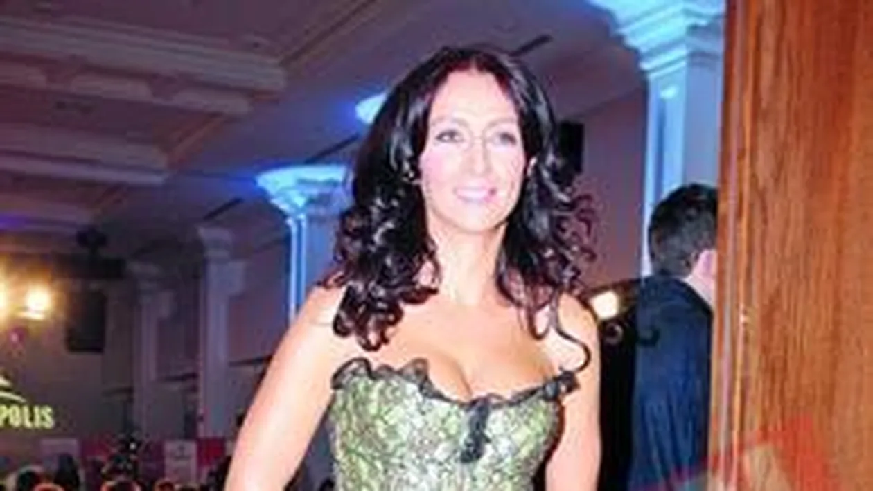 Judecatorii i-au refuzat divortul de Mihaela